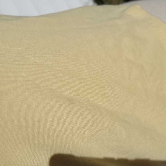Ardene yellow t-shirt size small - Picture 4 of 6